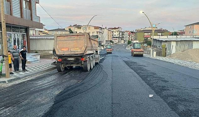 Yaya kaldırımlarıyla birlikte üstyapısı yenilenen Darıca Lokman Hekim Caddesinde asfaltın