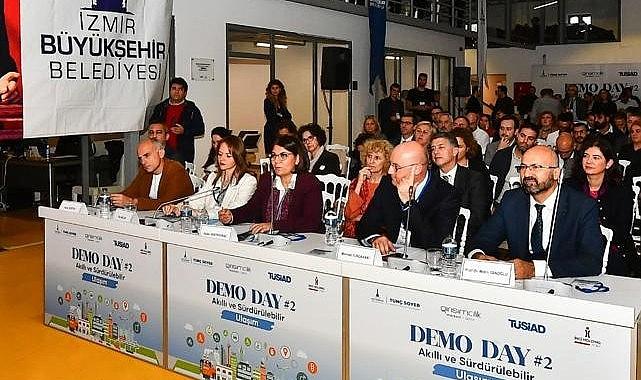 İzmir Büyükşehir Belediyesi’nin TÜSİAD işbirliğiyle hayata geçirdiği Girişimcilik Merkezi İzmir,
