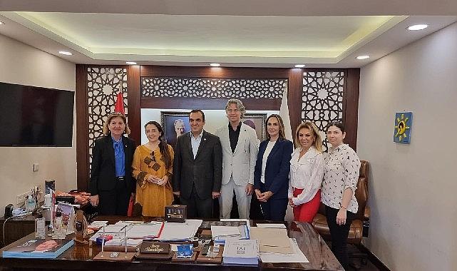 İyi Parti İzmir İl Başkanı Sinan Bezircilioğlu, Türk Kızılay İzmir