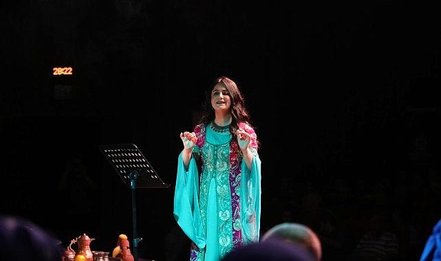 Kocaeli Büyükşehir Belediyesi Konsevatuvarı Türk Halk Müziği Korosu muhteşem bir