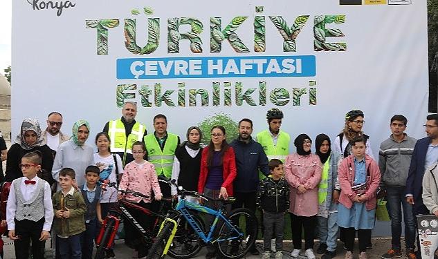 Konya Büyükşehir Belediyesi, Çevre Haftası kapsamında okullarda düzenlediği “İklim Değişikliği