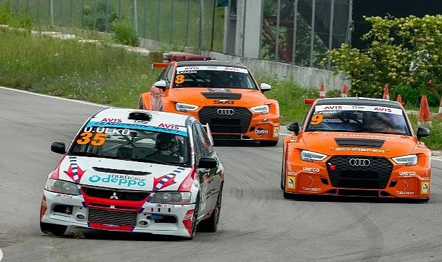 Kocaeli Otomobil Spor Kulübü tarafından TOSFED Körfez Yarış Pisti'nde düzenlenen