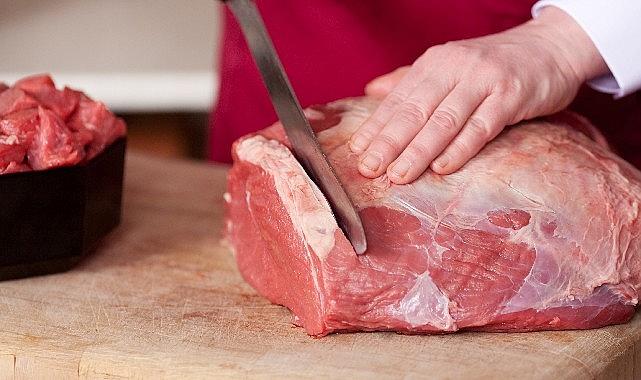 Bir yandan bayram sevincinin, diğer bir yandan da kurban vecibesini