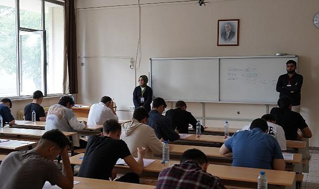 Konya Büyükşehir Belediyesi bünyesinde faaliyetlerini sürdüren Lise Medeniyet Akademileri bünyesinde
