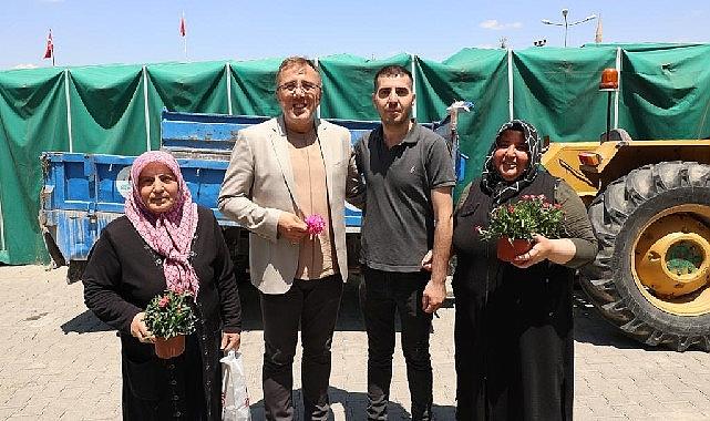Nevşehir’de Kurban Bayramı dolayısıyla arefe günü mezarlık ziyaretlerini gerçekleştiren vatandaşlara