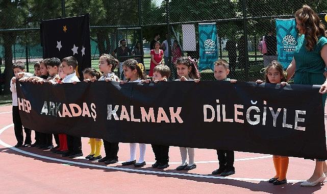 Nilüfer Belediyesi Burak Berk Kreşi ve Çamlıca Kreşi öğrencileri mezuniyet