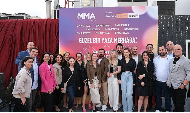 Sektörü bir araya getirmenin, sektörü geliştirmeye katkısı olduğuna dikkat çeken