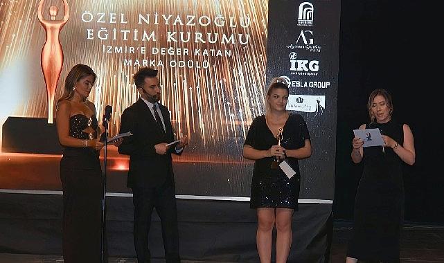 Niyazoğlu Özel Eğitim, Altın Ege Güçlü Kadın Ödülleri'nde İzmir'e Değer