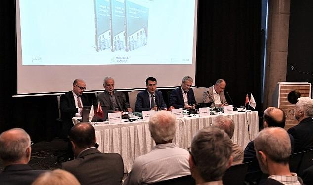 Bursa’nın gönül sultanlarından İsmail Hakkı Bursevi hazretlerinin hayatını ve eserlerini
