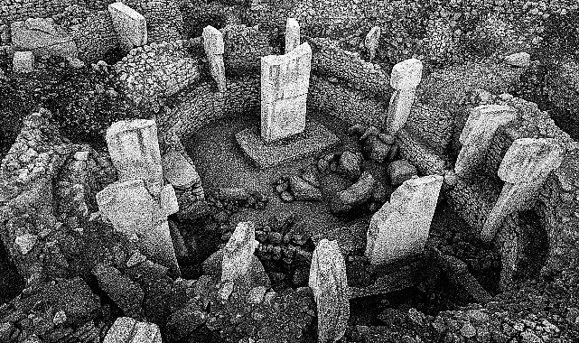 Pera Müzesi, farklı kültürlerin doğasını, estetiğini, yaşam biçimlerini keşfederek fotoğraflarına