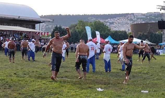 15. Sekapark Altınkemer Yağlı Güreşlerinde son 16 turuna kalan başpehlivanlar