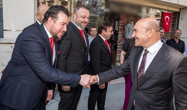 İzmir Büyükşehir Belediye Başkanı Tunç Soyer Mimar Kemalettin Moda Merkezi