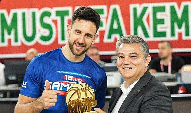 Türkiye Sigorta Basketbol Süper Ligi play-off final serisinin üçüncü maçında