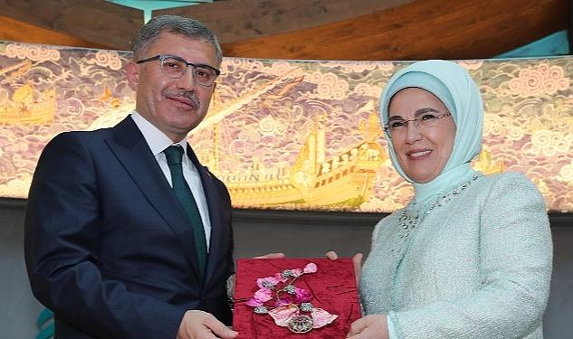 Cumhurbaşkanı Recep Tayyip Erdoğan'ın eşi Emine Erdoğan, sosyal medya hesabından