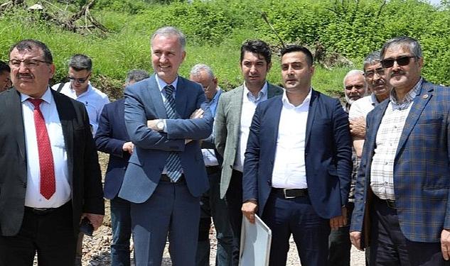 İnegöl Belediyesi, yapılaşmanın hızla devam ettiği bölgelerde yeni yollar açarak