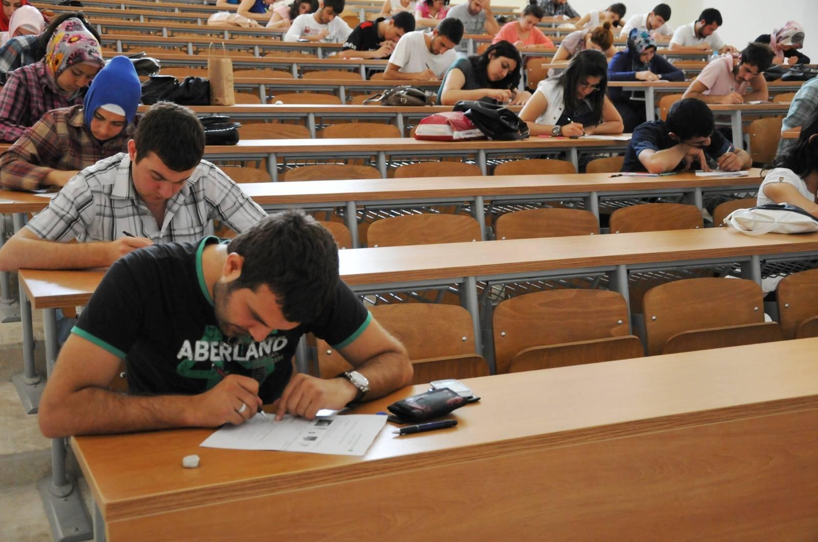 YÖK Başkanı Özvar'dan YKS değerlendirmesinde bulundu. Özar, "Sınav bir eleme sınavı