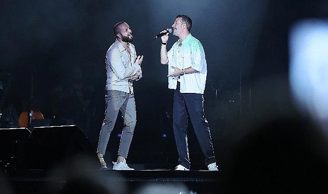 Türk Pop Müziğinin çok sevilen isimlerinden Berkay, yoğun yaz konserleri