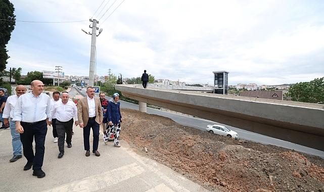Büyükşehir’in Darıca’da devam eden iki yeni üst geçit projesini inceleyen