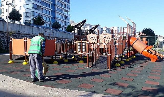 Başkan Sandıkçı, "Vatandaşlarımız için sahada gece gündüz demeden çalışıyoruz"