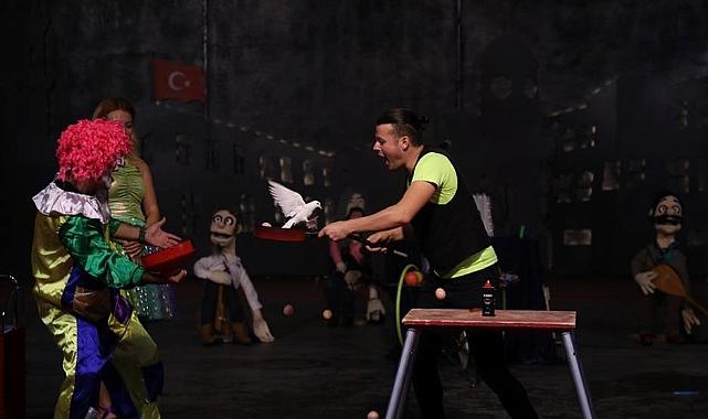 İnegöl Belediyesi’nin düzenlediği Yıldızların Altında Açık Hava Kültür Sanat Etkinliklerinde