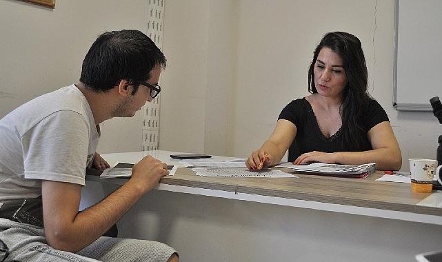 Çukurova Belediyesi’nden üniversite adaylarına ücretsiz danışmanlık hizmeti büyük ilgi görüyor.