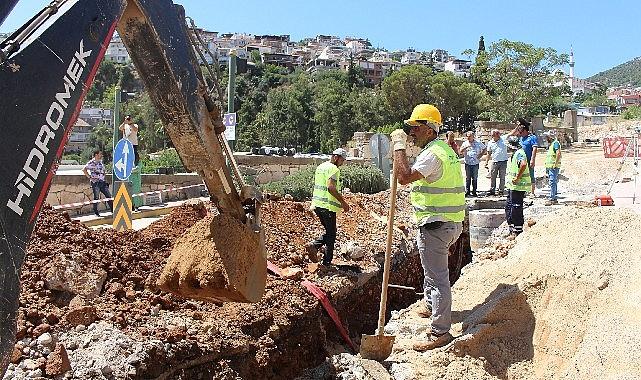 Antalya Büyükşehir Belediyesi’nin Finike’nin kanayan yarası olan kanalizasyon sorununu çözmek