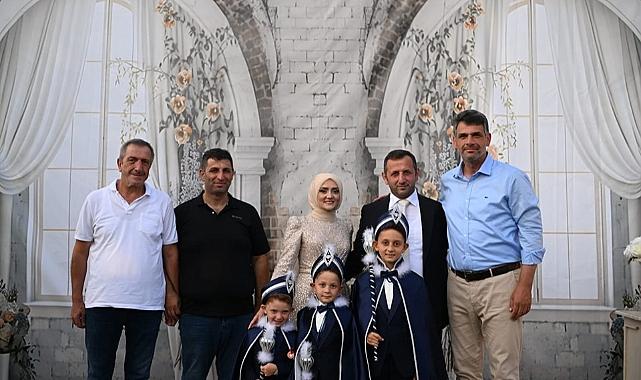 Kartepe Belediye Başkanı Av.M.Mustafa Kocaman, hemşehrilerinin en mutlu günlerinde yanlarında