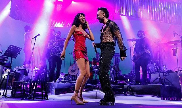Son Ankara sahnesinde 11 bin kişinin izlediği rekor bir konser
