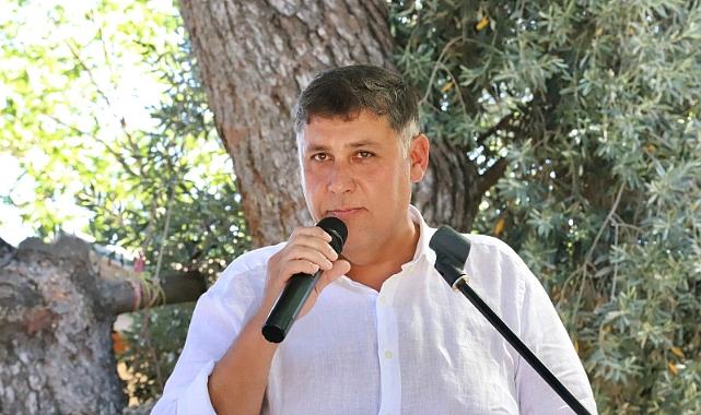 Menderes’te düzenlenen Zeybek Köy Kültür Şenlikleri renkli görüntülere sahne oldu.