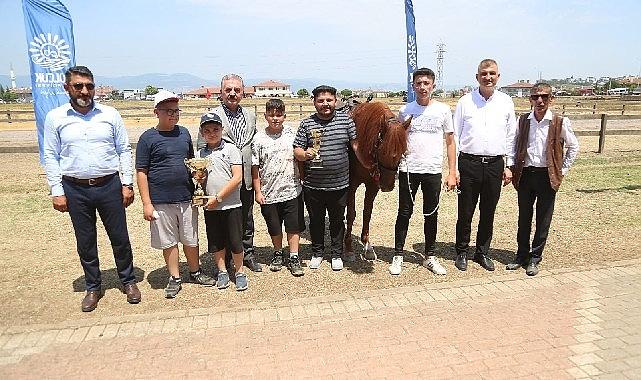 Gölcük Belediyesi ve Geleneksel Spor Dalları Federasyonu işbirliği İle düzenlenen