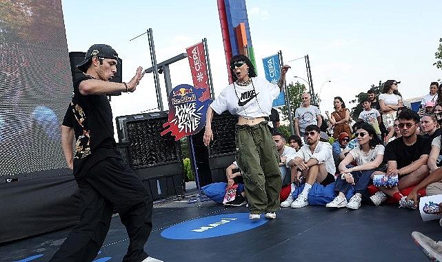 Kazananı izleyicinin belirlediği dans yarışması "Red Bull Dance Your Style”,