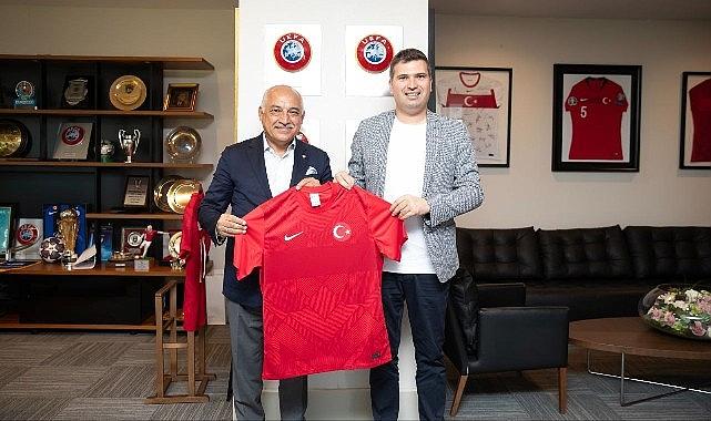 Edremit Belediye Başkan Yardımcısı Tayfun Canlı, Türkiye Futbol Federasyonu Başkanı