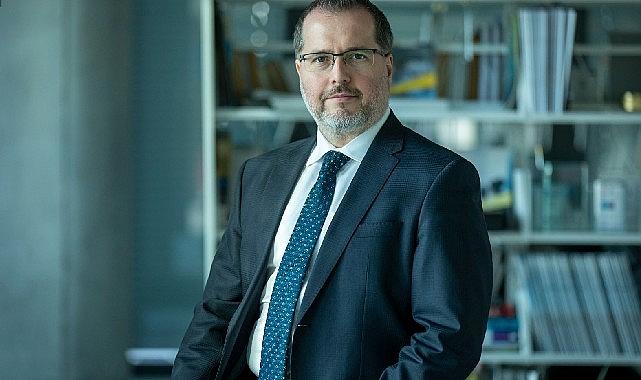 EY Endüstrilerin Geleceği Araştırması 2023, gelişmekte olan yeni nesil teknolojilere