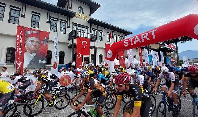 Türkiye Bisiklet Federasyonu’nun Cumhuriyet’in 100. Yılı onuruna; Uluslararası Bisiklet Birliği