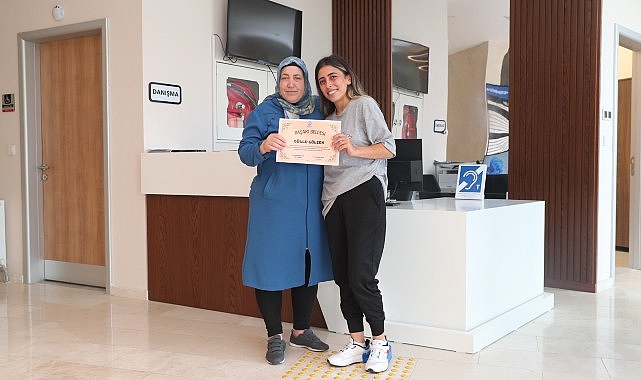 Bel fıtığı, omurga kemiği eğikliği sebebiyle geçirdiği ameliyat sonrasında iki
