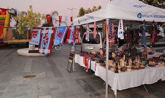Antalya Büyükşehir Belediyesi tarafından düzenlenen, Uluslararası Karadeniz Kültür Günleri başladı.