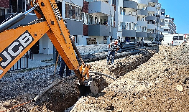 Edremit Belediyesi tarafından Altınkum Mahallesi’nde yaşanan olumsuzlukların önüne geçmek için