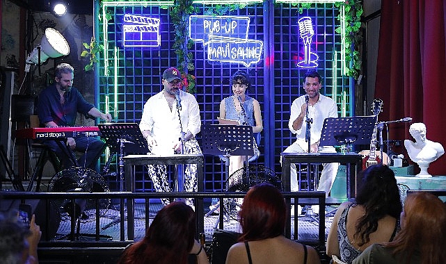 Anadolu Efes, sinemadan tiyatroya, görsel sanatlardan müzik ve tasarıma 36