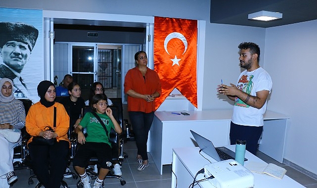 Antalya Büyükşehir Belediyesi, yurt dışında kendini geliştirmek isteyen gençlere yönelik