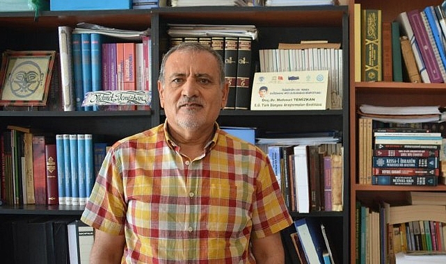 Egeli bilim insanı Prof. Dr. Temizkan, aşure geleneğinin anlam ve