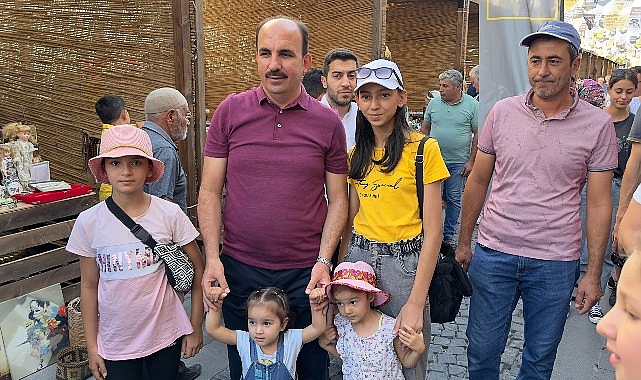 Konya Büyükşehir Belediyesi’nin bu yıl ikincisini düzenlediği “Tarihi Bedesten Alışveriş