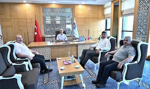 Kartepe Belediye Başkanı Av.M.Mustafa Kocaman, Kartepe’den kutsal topraklara giderek hac