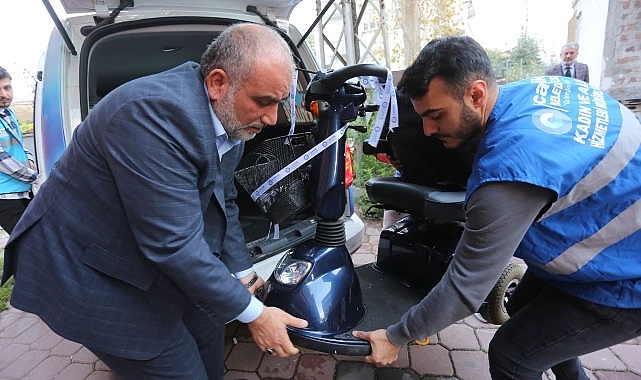 Canik, sosyal belediyecilikte takdirleri topluyor.