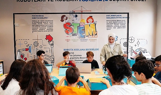 Beylikdüzü Belediyesi, ilçede yaşayan çocukların bilimsel ve teknolojik çalışmalara katılmasına