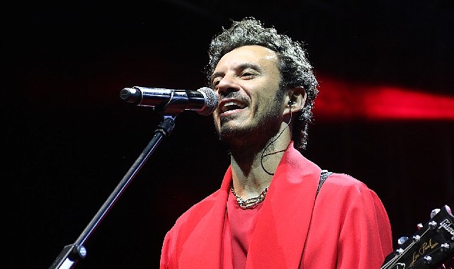 Büyükşehir’in 30 Ağustos Zafer Bayramı etkinlikleri kapsamında sahne alan sevilen