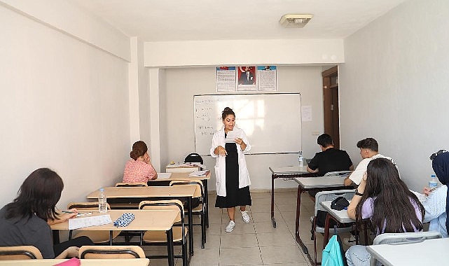Burhaniye Belediyesi Sosyal Etkinlik Merkezi (BURSEM) öğrencileri, 2019 yılından beri