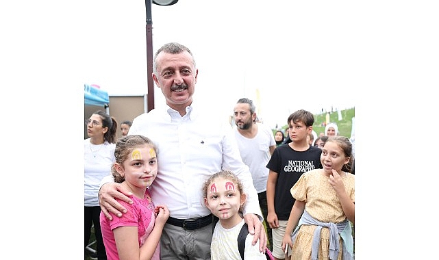 Büyükşehir’in bu yıl 2.’sini düzenlediği Sekapark’taki ‘Ufak Tefek Festival’de birbirinden