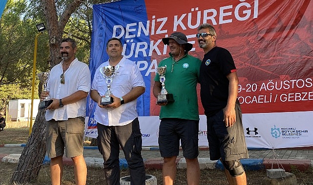 Türkiye Kürek Federasyonu tarafından Kocaeli’nde düzenlenen Deniz Küreği Türkiye Kupası
