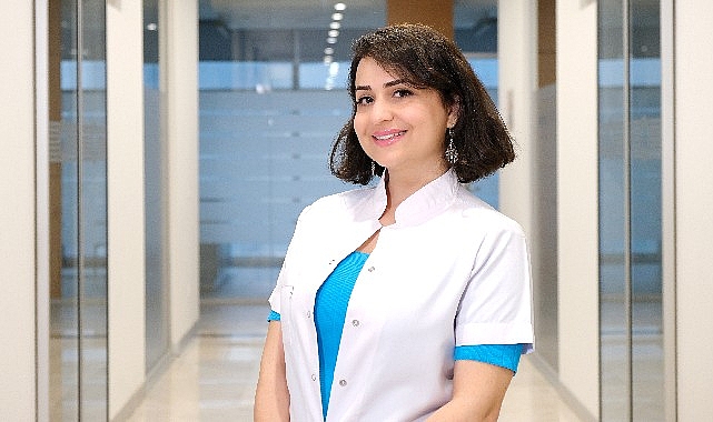 Uzmanlar tamamen sürmüş ve uygun pozisyonda olan 20 yaş dişlerinin