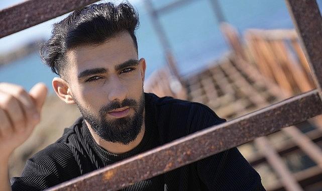 Türkiye'nin sevilen müzik sanatçılarından Hünkar Göksu, beklenen yeni şarkısı "Manitayla